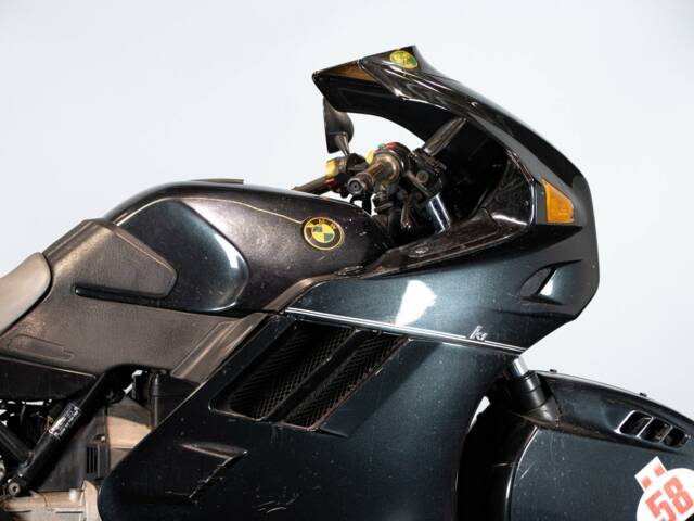 BMW K1