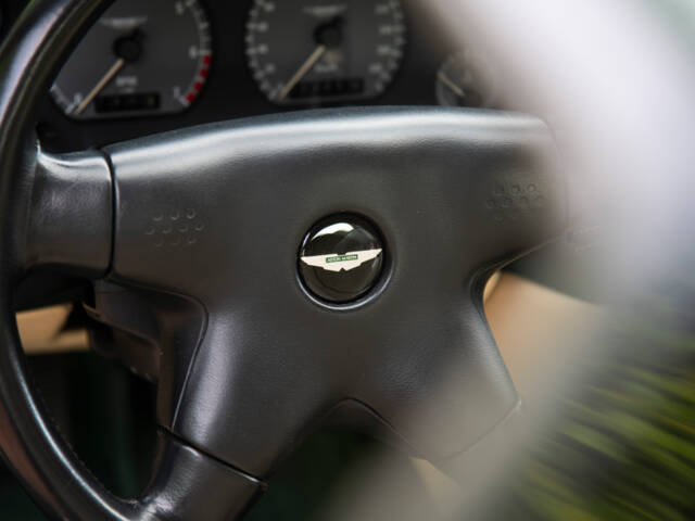 Aston Martin DB 7