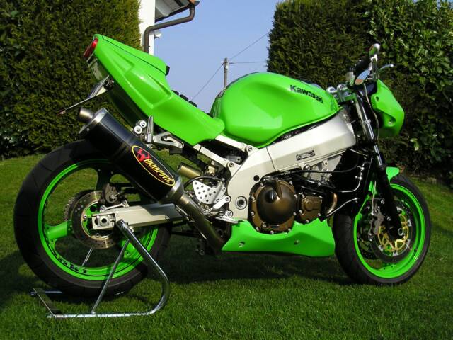 Kawasaki ZX-9R