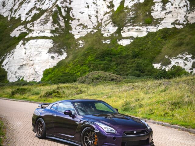 Nissan GT-R