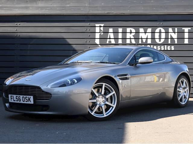 Immagine 1/36 di Aston Martin V8 Vantage (2006)