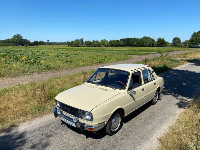 Image 1/9 de Skoda 120 (1979)