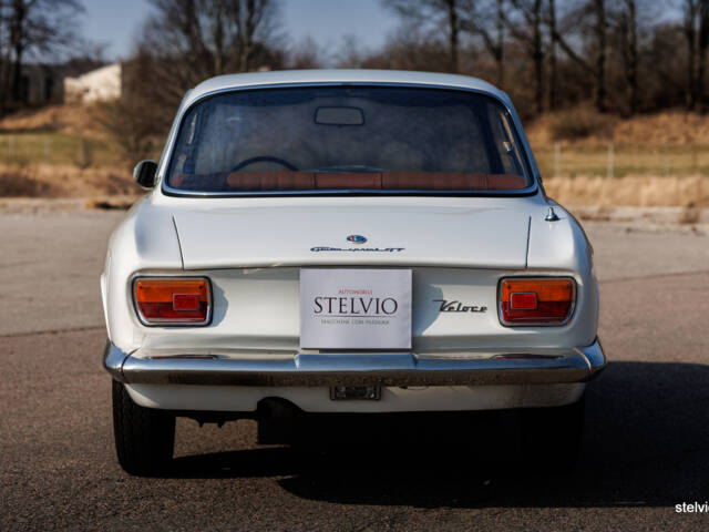 Alfa Romeo Giulia 1600 Sprint GT Veloce