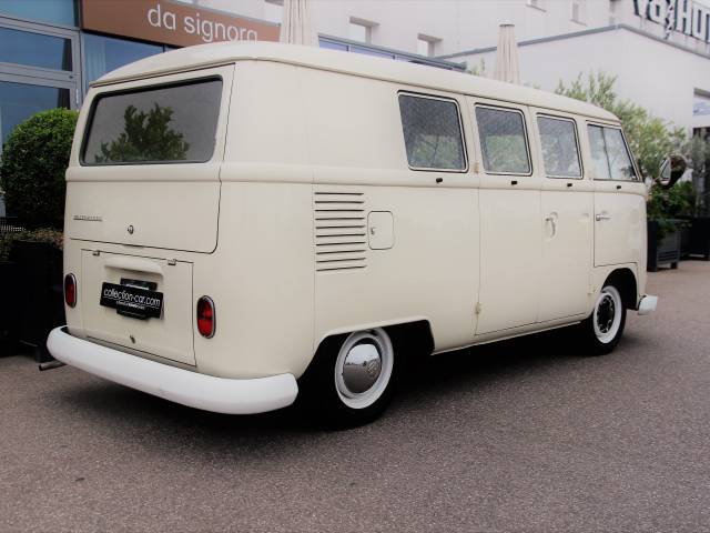 Volkswagen T1 minibus