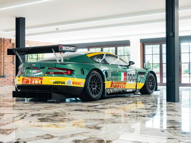 Aston Martin DBR9 GT1