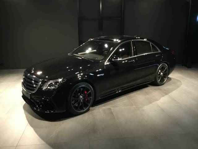 Image 1/4 de Mercedes-Benz S 63 AMG S 4MATIC (2019)