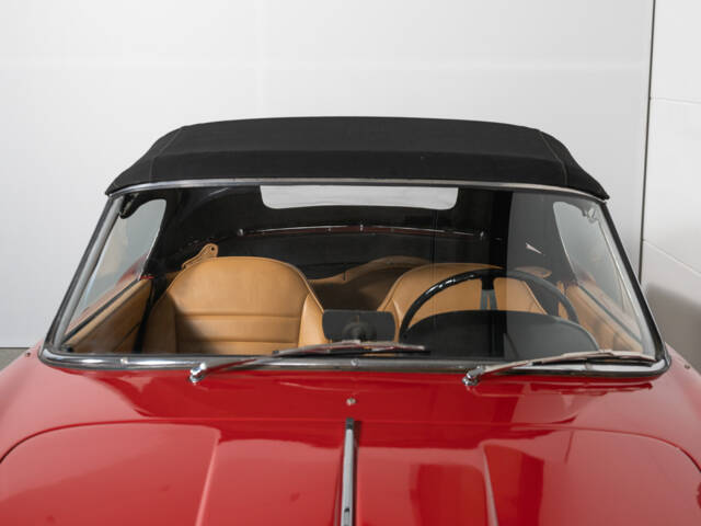 Alfa Romeo 2000 Spider