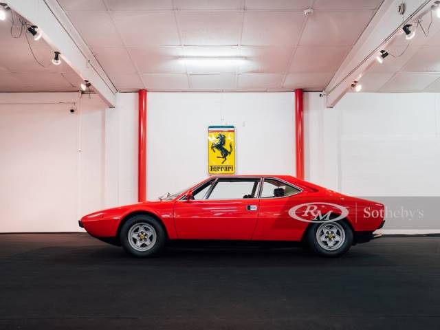 Ferrari Dino 208 GT4