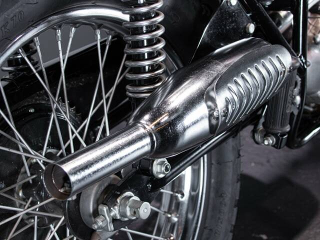 BSA B 44 Victor Grand Prix