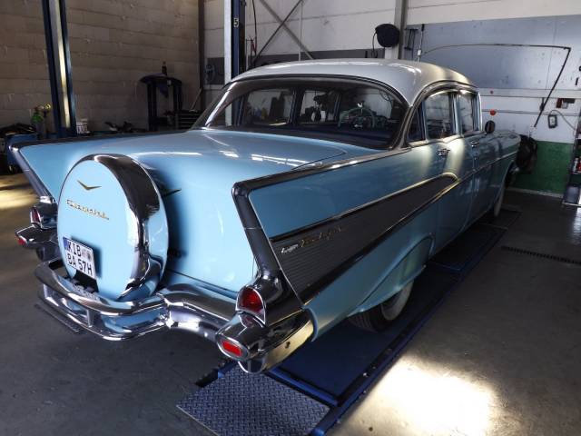 Chevrolet Bel Air 2400