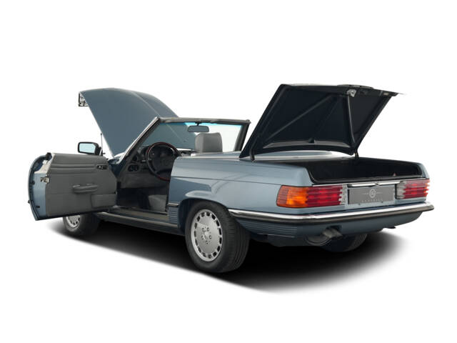 Mercedes-Benz 560 SL