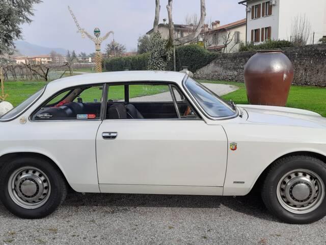 Alfa Romeo 1750 GT Veloce