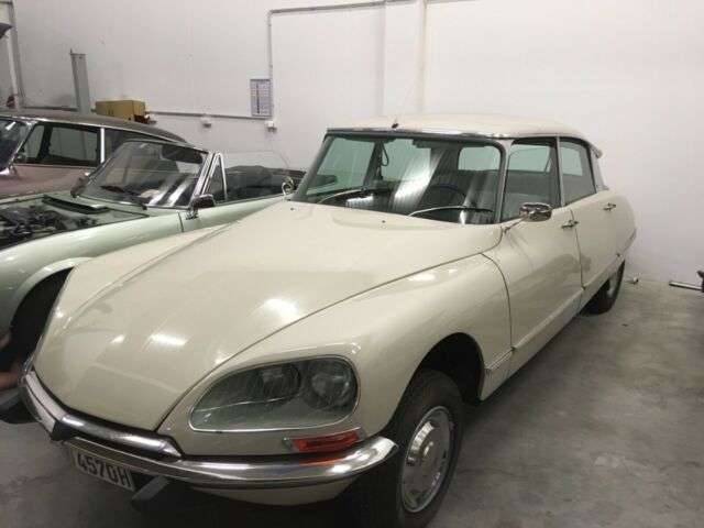 Citroën DS 21 IE Pallas