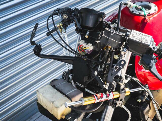 Kawasaki GPX 750R