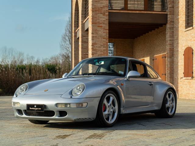 Imagen 1/48 de Porsche 911 Carrera 4S (1996)