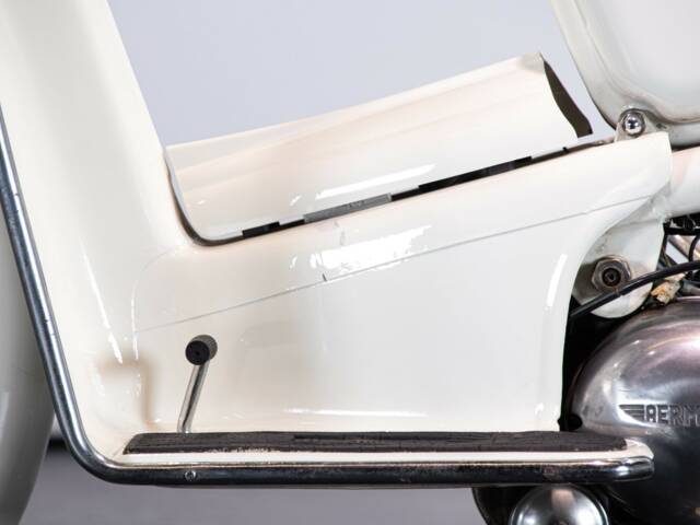 Aermacchi Zeffiro 125