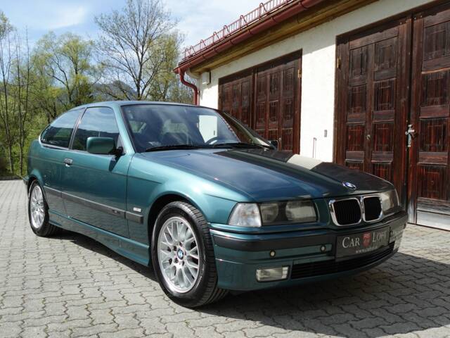 BMW 323ti Compact