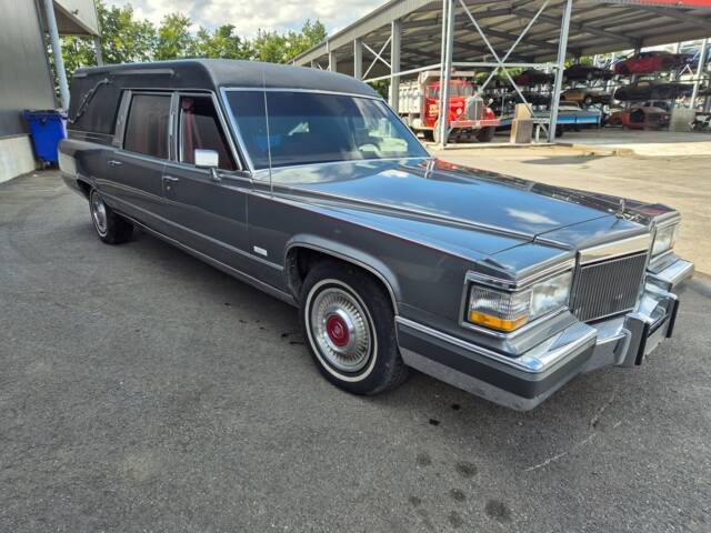 Cadillac Fleetwood Brougham