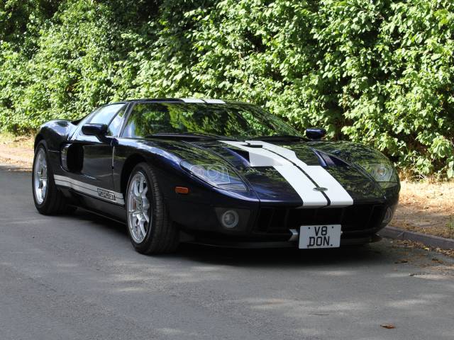 Image 1/15 of Ford GT (2006)