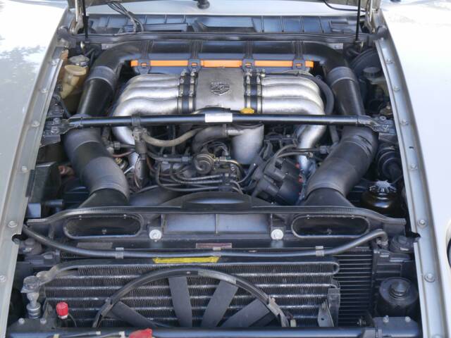 Porsche 928