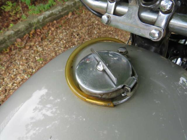 BSA DBD 34 Gold Star