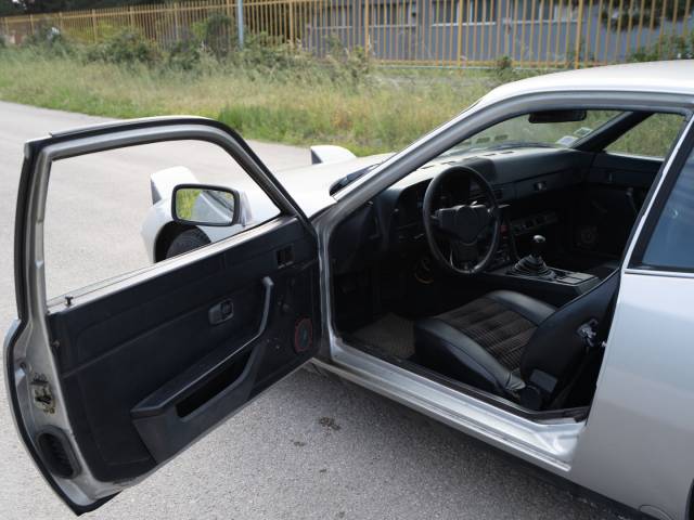Porsche 924