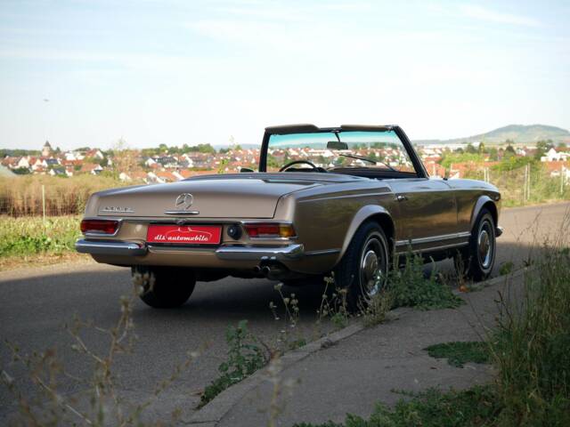 Imagen 1/30 de Mercedes-Benz 230 SL (1966)