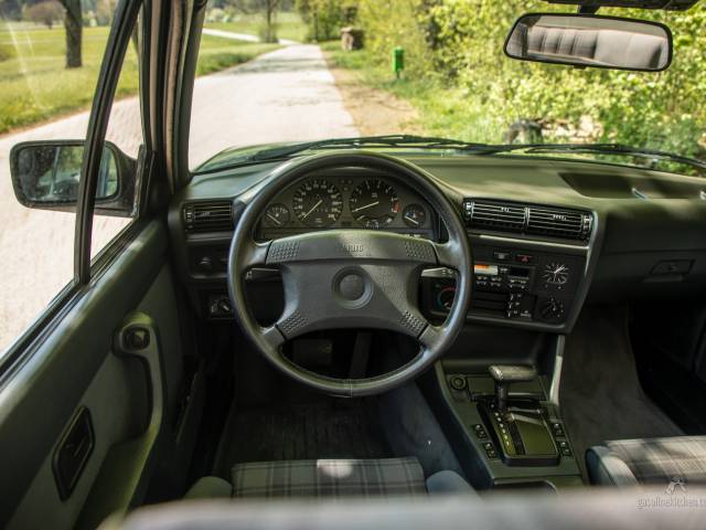 BMW 325i