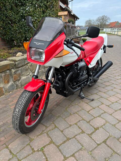 Moto Guzzi 1000 LeMans