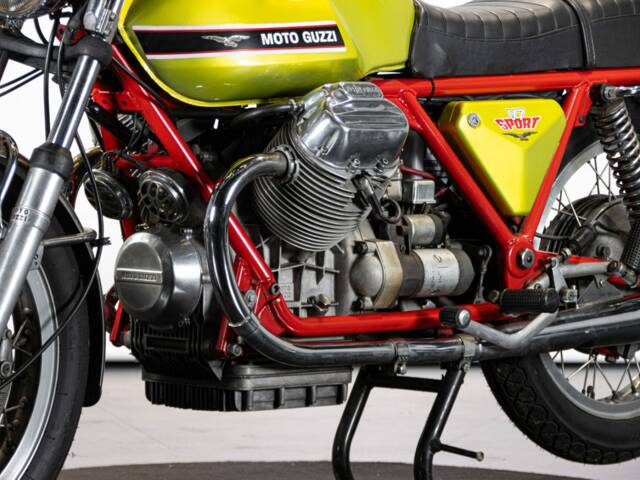 Moto Guzzi V7 Sport