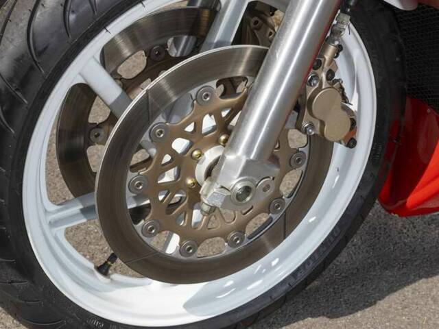 Honda VFR 750R RC 30