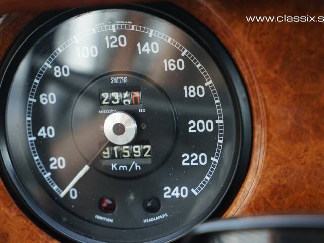 Jaguar Mk X 3.8