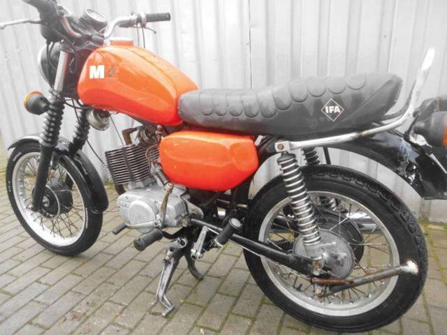 Bild 1/17 von MZ DUMMY (1989)