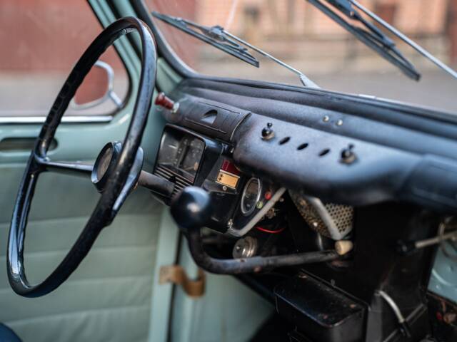 Renault R 4 Super
