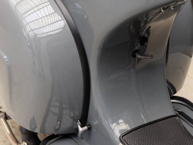 Piaggio Vespa 200 Rally