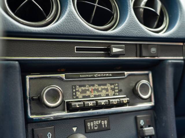 Mercedes-Benz 280 SL