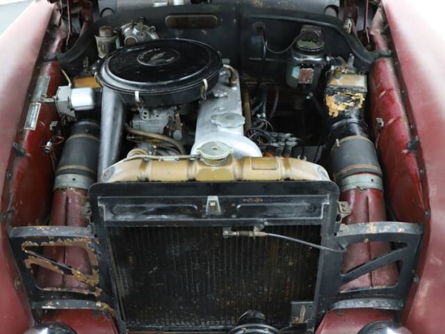 Mercedes-Benz 220 S