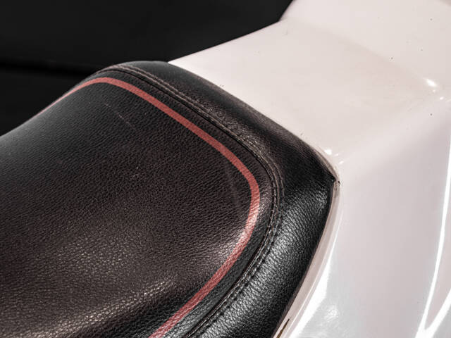 Moto Guzzi V 65 Lario