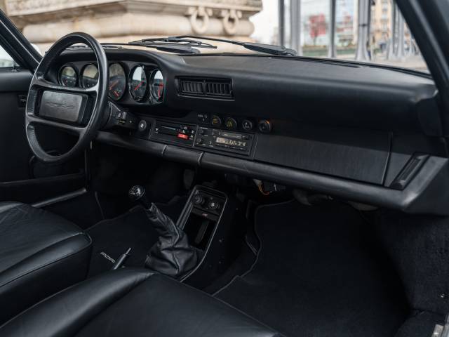 Porsche 911 Turbo 3.3
