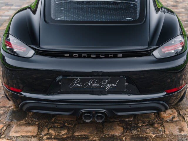 Porsche 718 Cayman T