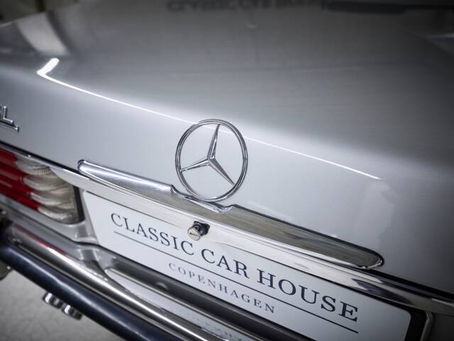Mercedes-Benz 450 SL