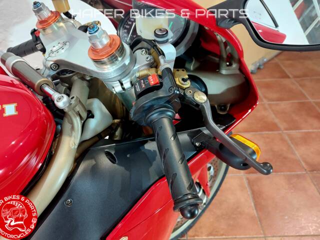 Ducati 916
