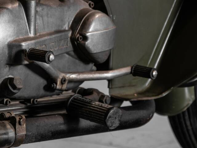 Moto Guzzi Nuovo Falcone Militare