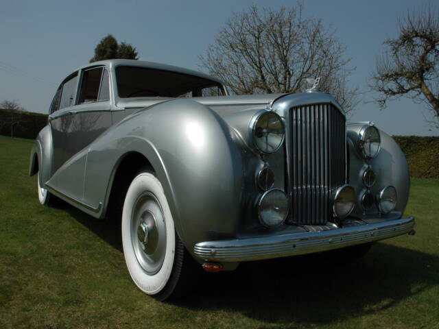 Image 1/7 of Bentley Mark VI James Young (1952)
