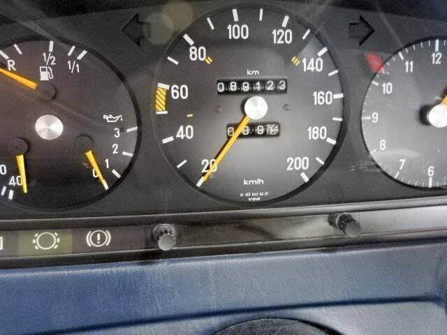 Mercedes-Benz 200