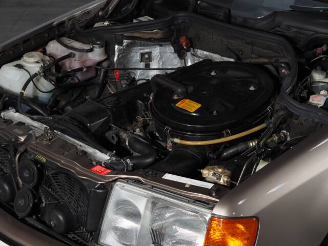 Mercedes-Benz 300 E 4-Matic
