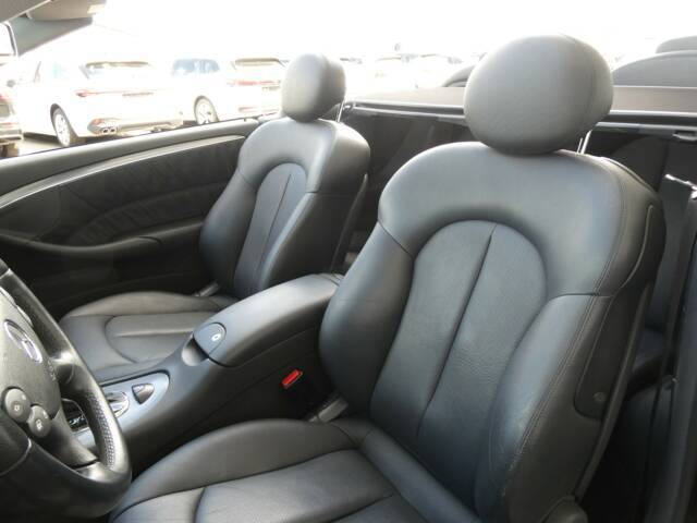 Mercedes-Benz CLK 320