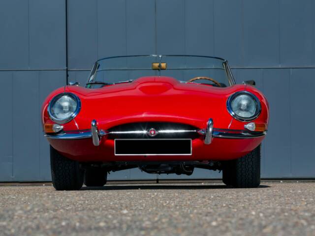 Jaguar E-Type 3.8 Flat Floor