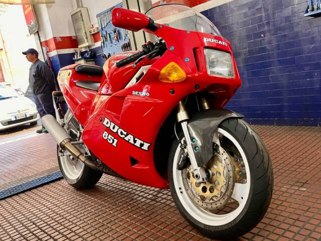 Ducati 851 S
