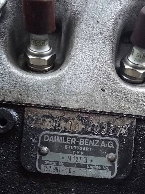 Mercedes-Benz 230 SL